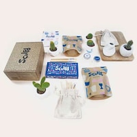 Holiday Crafting Kits Image 4