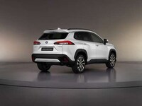 Mid-Sized Crossover Vehicles Image 2