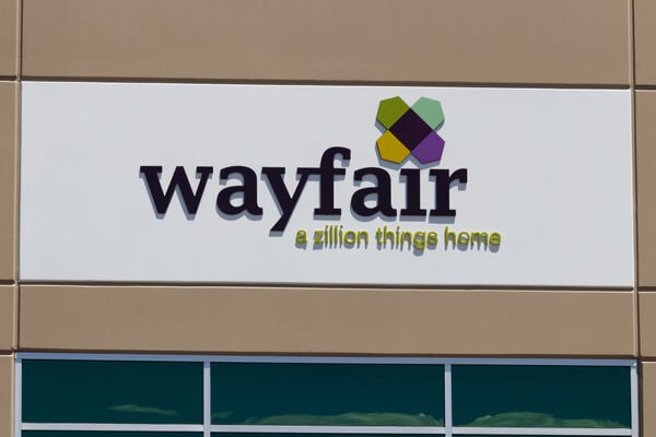 E-Commerce Brick-And-Mortar Launches