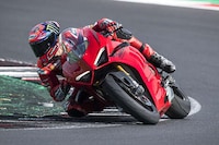 Lightweight Four-Cylinder Superbikes Image 4