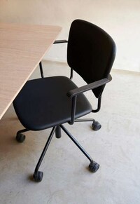 Gently Curved Seating Collections Image 4