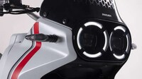 Desert-Ready Dirt Bikes Image 8