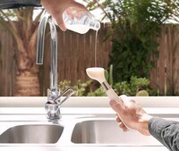 Elegant Soap-Dispensing Dish Brushes Image 3
