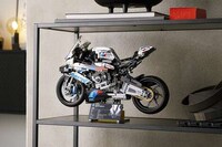 Hyper-Detailed Motorbike Models Image 5