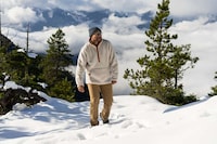 Insulated Unisex Sweaters Image 2