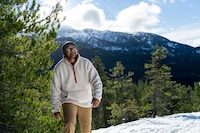 Insulated Unisex Sweaters Image 5