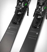 Folding Travel-Friendly Winter Skis Image 6