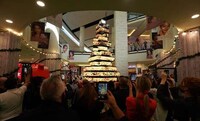 Carbon-Neutral LED Trees Image 2