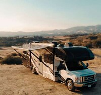Energy-Harvesting Camper Awnings Image 3