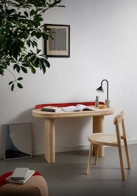 Stackable wooden Seats Image 2