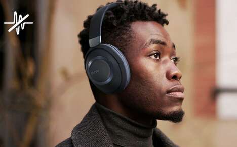 Self-Adjusting Noise-Cancelling Headphones
