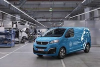 Hydrogen Electric Shipping Vans Image 1