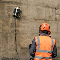 Vertical Wall-Climbing Inspection Robots Image 2