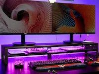 Peripheral-Powering Display Stands Image 2