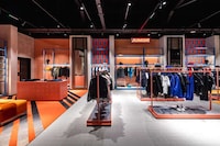 Two-Storey Luxury Retail Locations Image 6
