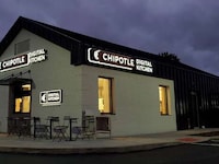 Digital Fast-Casual Kitchens