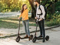 Collapsible Lightweight Commuter Scooters Image 3