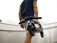 Collapsible Lightweight Commuter Scooters Image 4