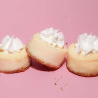 Mini Keto Cheesecakes Image 1