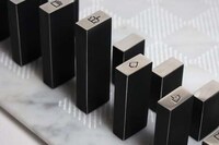 Minimalist Monolithic Chess Sets Image 5