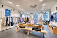 Interactive Virtual Denim Stores Image 4