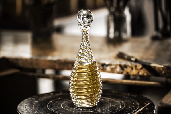50 Gift Ideas for Perfume Lovers