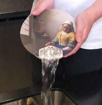 Artistic Cup Noodle Lids Image 1