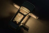 Tranquil Interior Autonomous Vehicles Image 2
