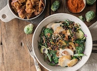 Keto-Friendly Chicken Bowls Image 1