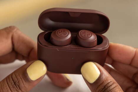 Flesh-Colored Earbud Collections