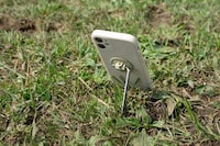 Hex Wrench Smartphone Stands Image 4