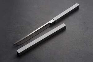 Minimalist Handmade Katana-Style Knives : The Square Tube Knife