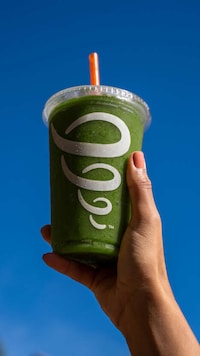 Veggie-Rich Matcha Smoothies Image 1
