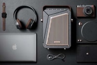 Minimalist Asymmetrical Speaker Units