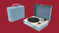 Affordable Retro Record Players Image 3