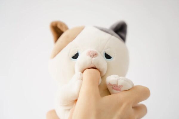 Robotic Stress-Relieving Cats