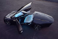Steering Wheel-Free Autonomous Cars