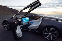 Steering Wheel-Free Autonomous Cars Image 2
