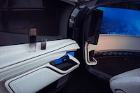 Steering Wheel-Free Autonomous Cars Image 5