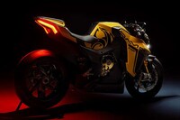 High-Tech 200 HP Superbikes Image 2
