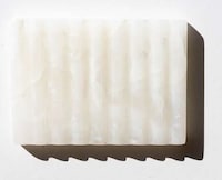 Elevated Elegant Soap Dishes Image 2