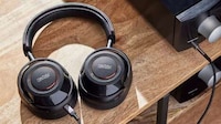LDAC Compatabile Wireless Headphones Image 2