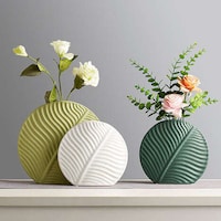 Greenery-Inspired Textured Vases Image 2