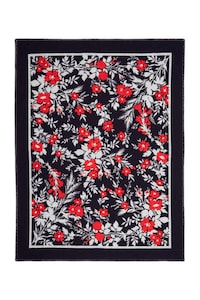 High-Fashion Throw Blankets Image 2