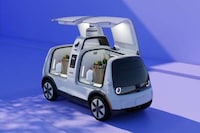 Pedestrian-Protecting Delivery Robots Image 1
