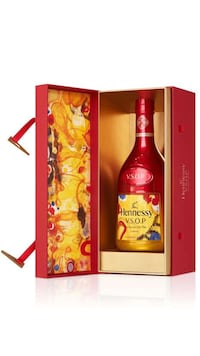 Tiger-Inspired Alcohol Packaging Image 3
