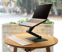 Highly Portable Laptop Stands Image 4