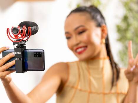 Simplified Smartphone External Microphones