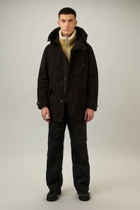 Hybridized Italian Outerwear Image 2