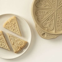 Intricate Baking Dishes Image 2